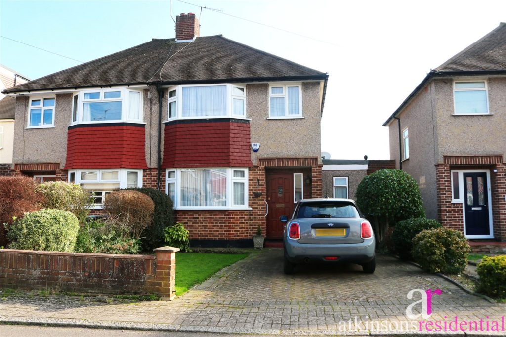 Radnor Gardens, Enfield, Middlesex, EN1 3RH